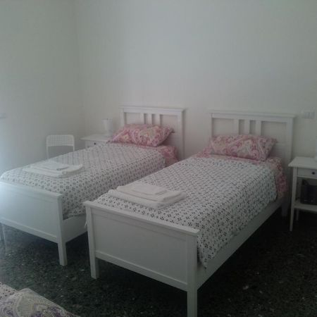 Bed and Breakfast Domus Aurea à Naples Extérieur photo