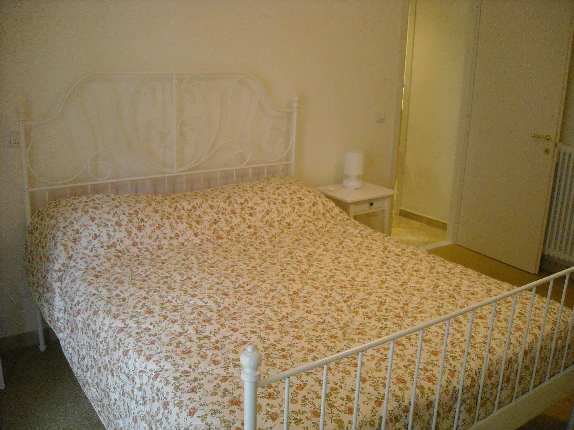 Bed and Breakfast Domus Aurea à Naples Extérieur photo